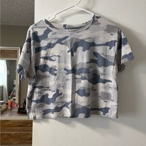 Old Navy Camouflage Crop Tee